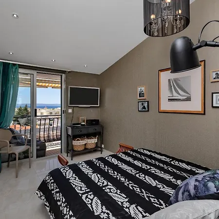 L & F Apartment