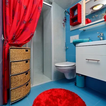 L & F Apartment Makarska